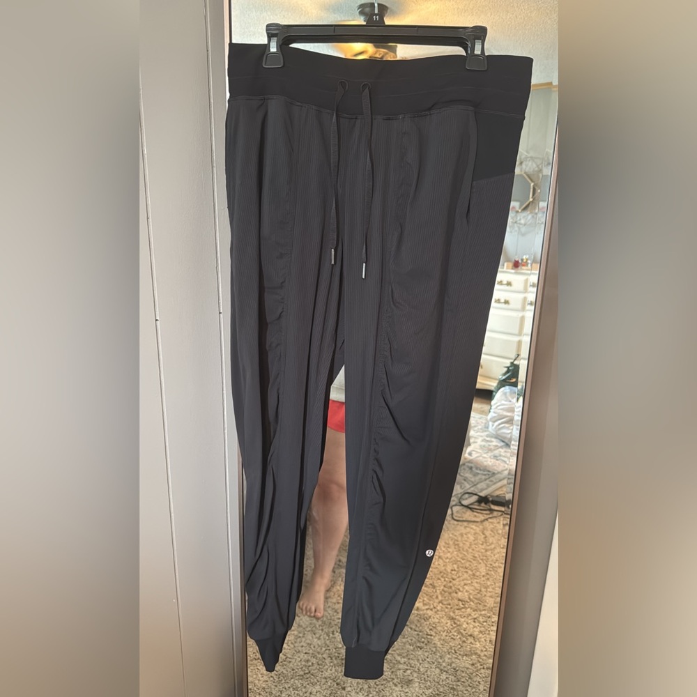 Lululemon Dance Studio Mid-Rise Joggers
